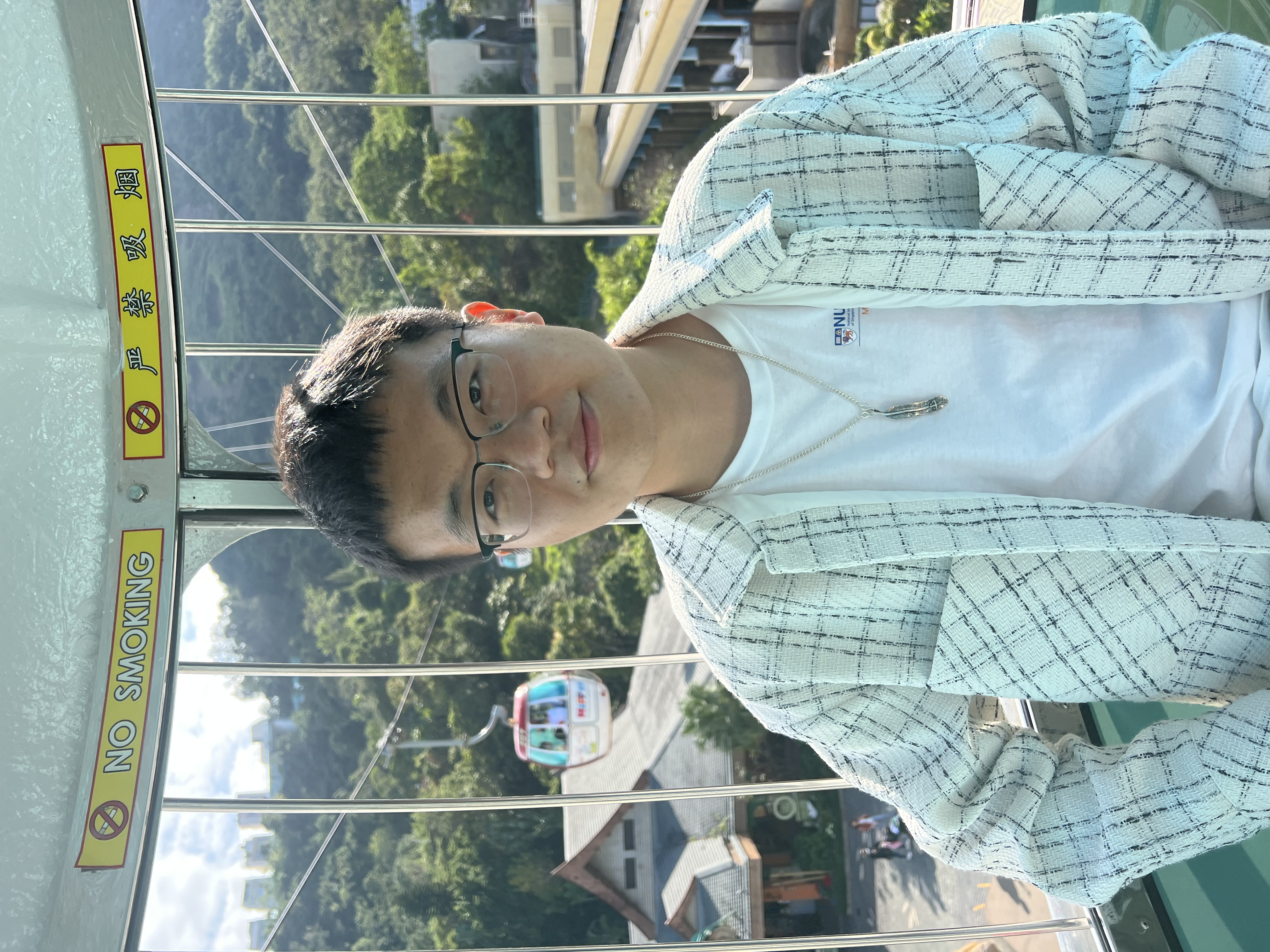 Dongwei Liu